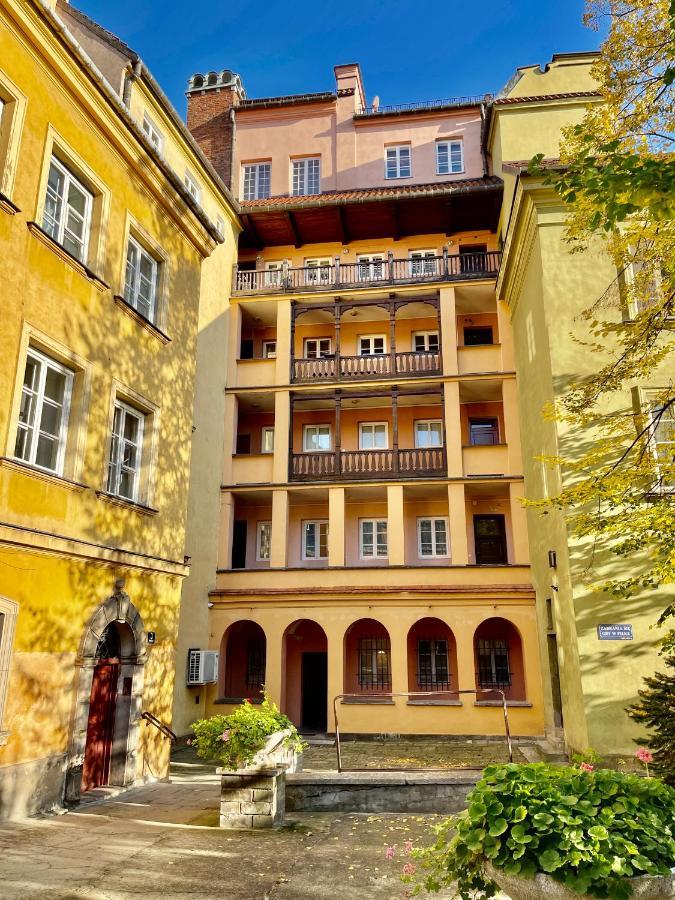 Old Town Best View Wifi 300 Mb/S Huge Screen Netflix Appletv Amazontv Warsaw Luaran gambar